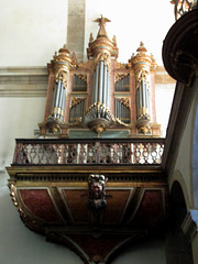 Organ.