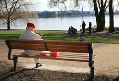 Bank mit "Schöner Aussicht" *) - HBM