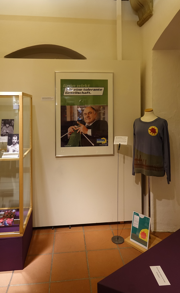 Im Museum - Emanzipation durch Handarbeit