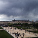 Côté jardin du Carrousel , le Louvre sous la pluie