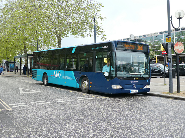 Arriva the Shires 3032 (BD12 DHK) in Milton Keynes - 18 May 2019 (P1010788) Arriva the Shires 3032 (BD12 DHK) in Milton Keynes - 18 May 2019 (P1010788)