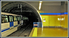 Mar de Cristal metro station