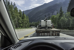 Baustelle mit Stau kurz hinter Revelstoke: Ausbau des Trans-Canada Highway auf vier Spuren (© Buelipix)