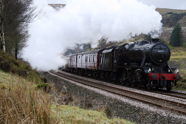 Stanier class 8F 48151 on 1Z11 Peterborough - Carlisle The Settle Carlisle Thunderer at Dent Head 2nd March 2019.