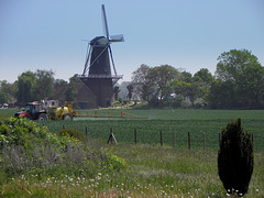 Agricultur machines and Hompesche  mill