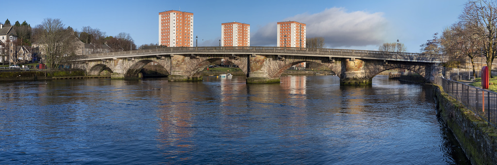 Dumbarton Bridge Panorama Showing the 5 Arches