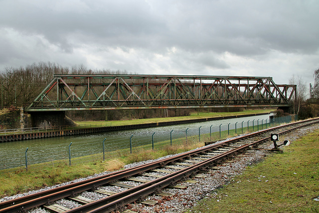 Eisenbahnbrücke der Hamm-Osterfelder Bahnstrecke über dem Dortmund-Ems-Kanal (Datteln-Meckinghoven) / 5.01.2018