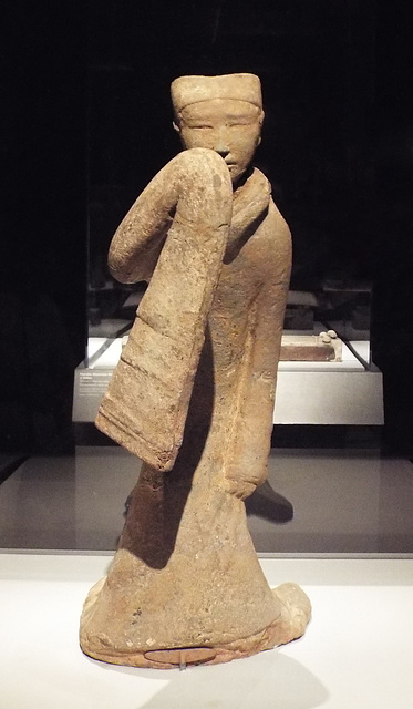 Female Dancer Sculpture from the Han Dynasty in the Metropolitan Museum of Art, July 2017