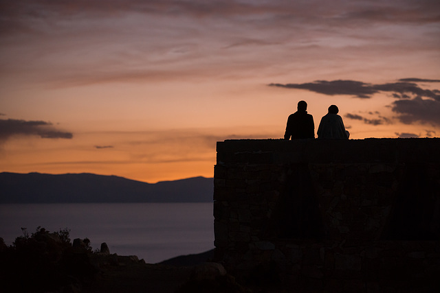 Ambiente nocturno en el lago Titicaca