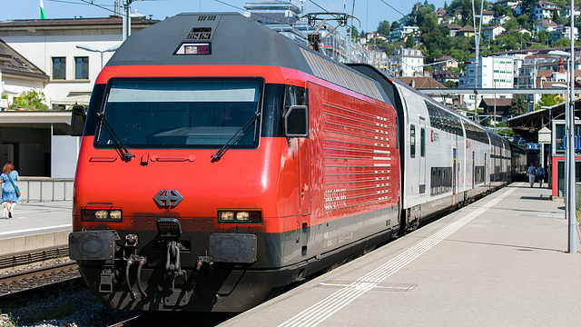 220730 Montreux Re460