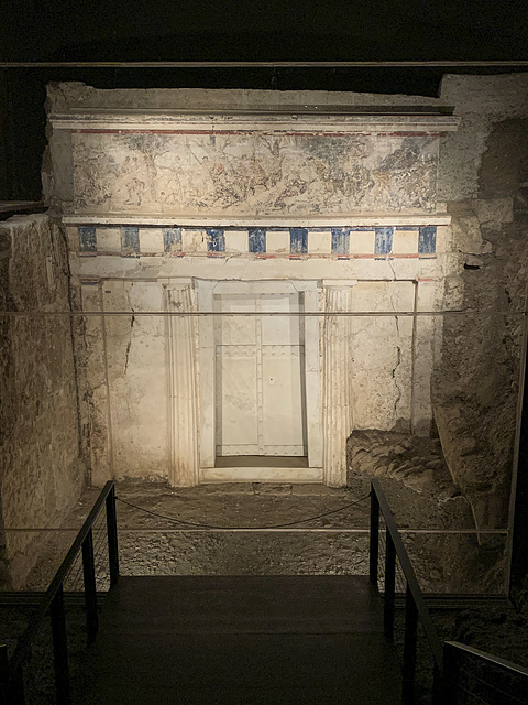 Macedonian Royal Tombs, Vergina 2