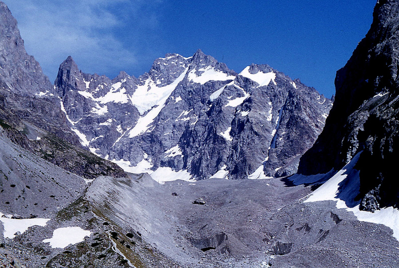 Vue sur Glacier noir Htes Alpes