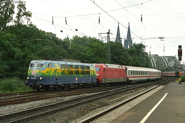 BÖ0033157