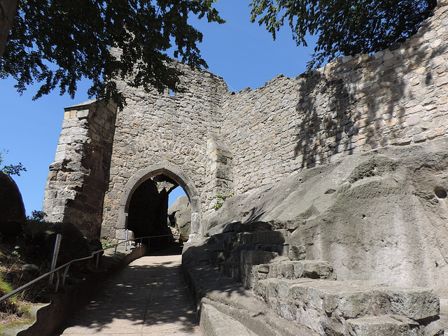 Eingang zur Burg Obyn