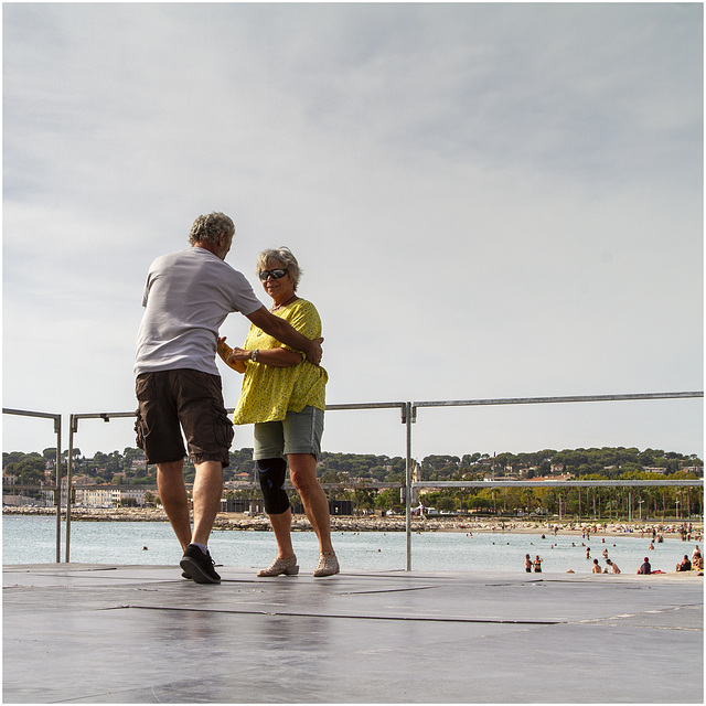 HFF - Danser à la plage