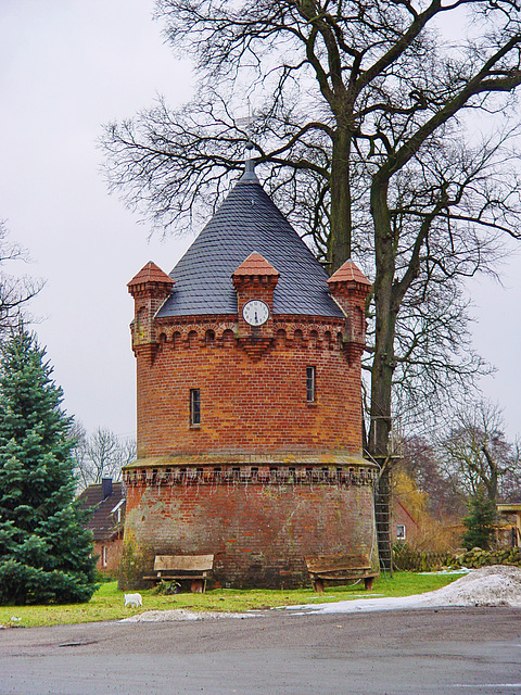 Goldenbow, Wasserturm