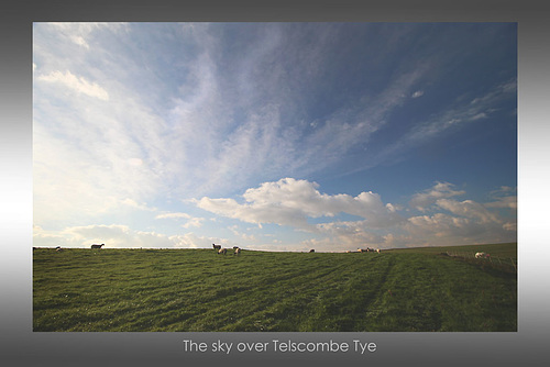 The sky over Telscombe Tye - East Sussex - 20.10.2015