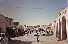 El Oued (DZ) Avril 1978. (Diapositive numérisée).