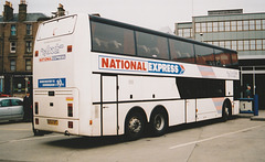 Trathens R264 OFJ at Dundee - 27 Mar 2001
