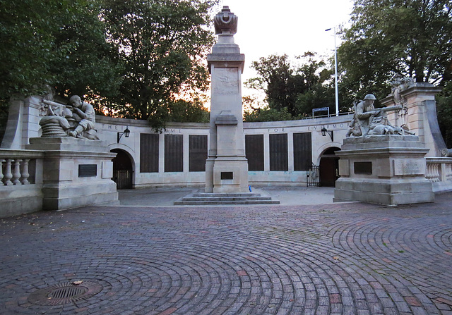 first world war memorial, portsmouth