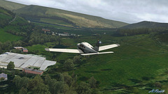 Piper PA28R Arrow towards Dovestones