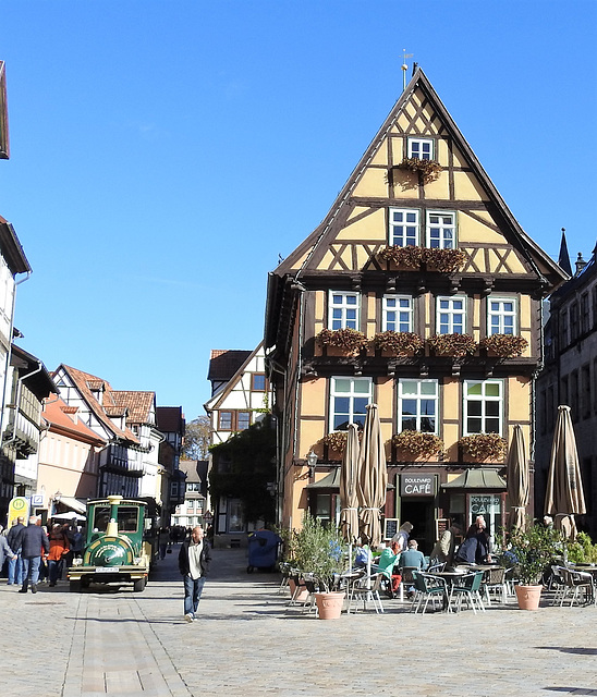 Neben dem Rathaus Quedlinburg