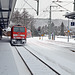 Der Regiozug nach Freiburg ( Brsg ) verlässt den Bahnhof Titisee Neustadt  in richtung Höllental