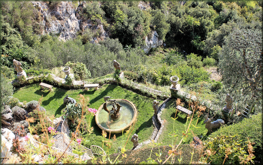 Eze (06) 28 septembre 2016. Jardins en contrebas.