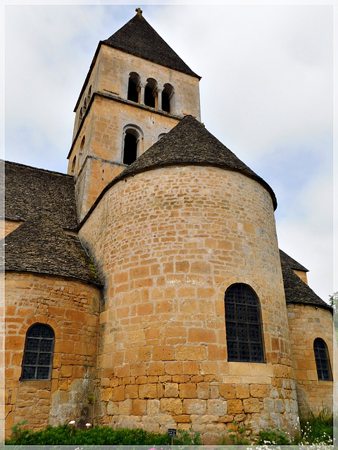 L'église de Saint Léon sur Vézère (24)