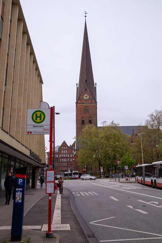 Hamburgtreffen 2024 - Spaziergang nach der Ankunft in Hamburg