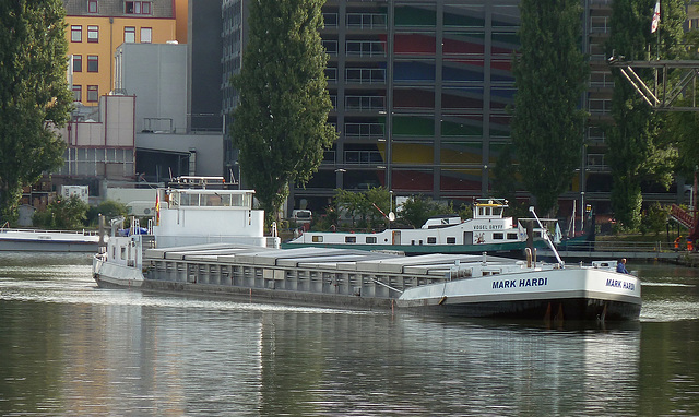 Ankunft im Basler Rheinhafen Kleinhüningen