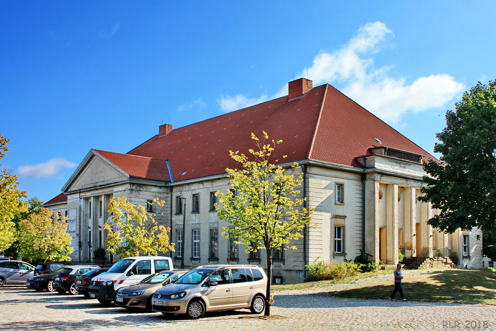 Mestlin, Kulturhaus (Westseite)