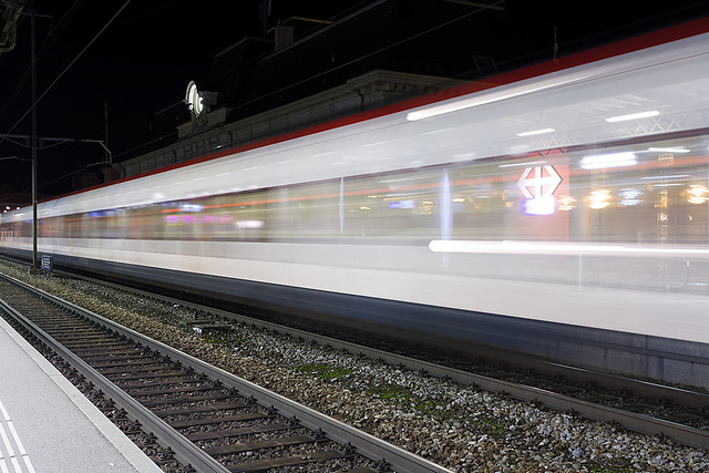 120226 Montreux gare nuit B