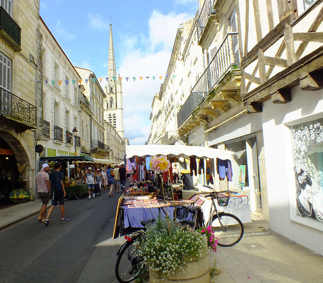 Saint Foy la Grande un jour de marché