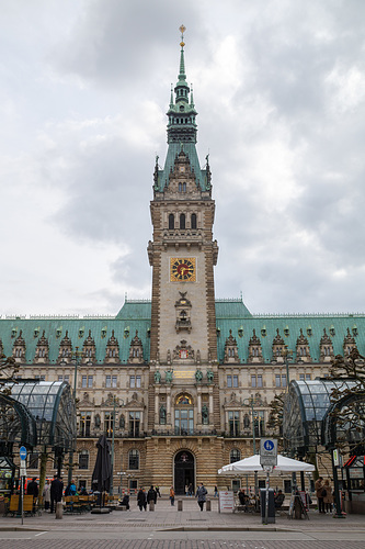 Hamburgtreffen 2024 - Spaziergang nach der Ankunft in Hamburg