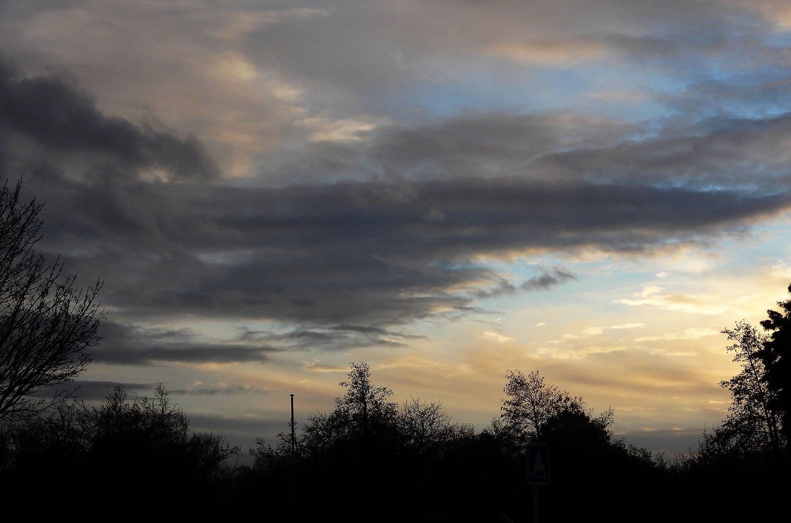 une petite dernière le ciel du soir