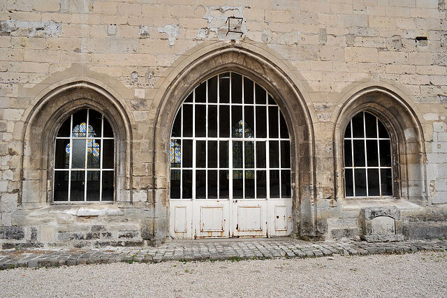 Entrée de la salle capitulaire - Abbaye royale du Moncel