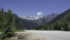 Trans Canada Highway am Rogers Pass (© Buelipix)