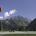 auf dem Rogers Pass ... mit der schönsten Flagge der Welt ;-) (© Buelipix)