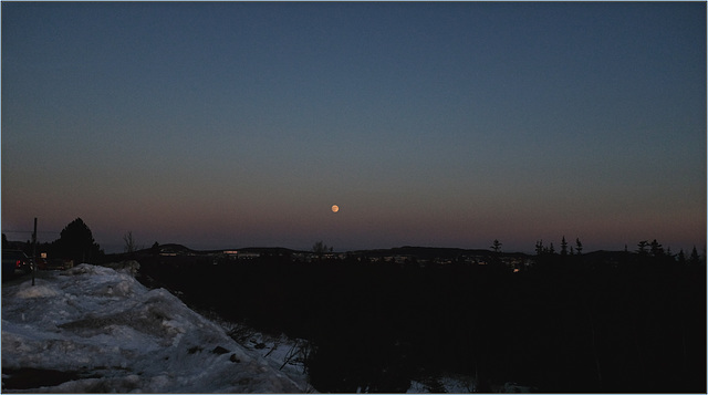 Northerly moonrise