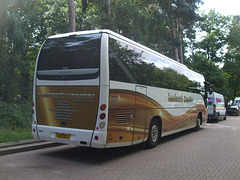 DSCF9105 Landmark Coaches KX11 OZJ at the Barton Mills Picnic Area - 5 Aug 2017