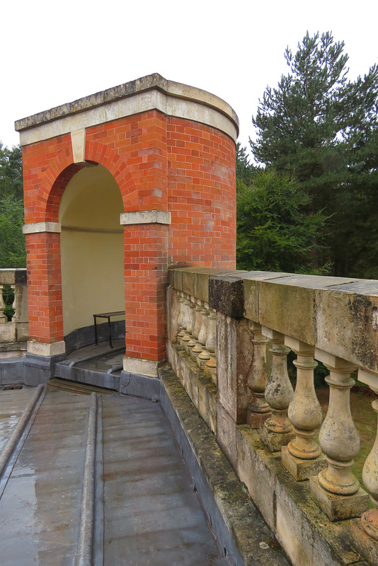 queen anne's summerhouse, old warden, beds