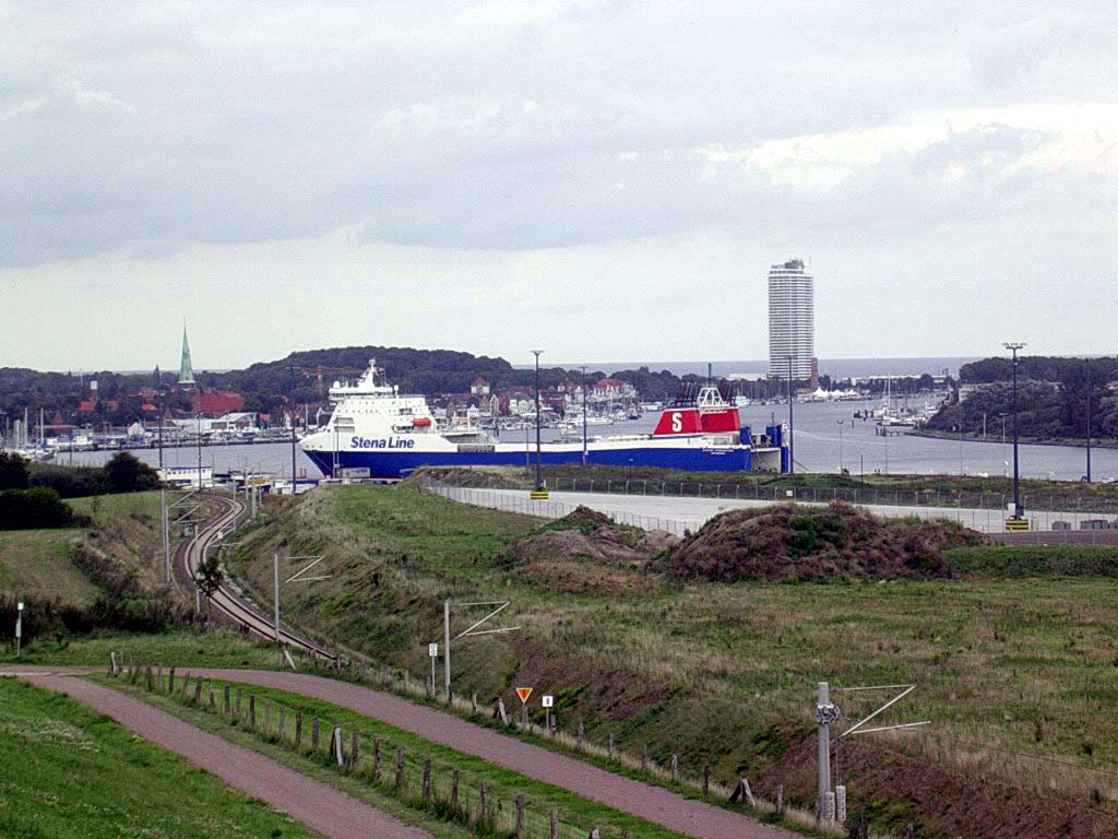 Stena Fighter in Travemünde