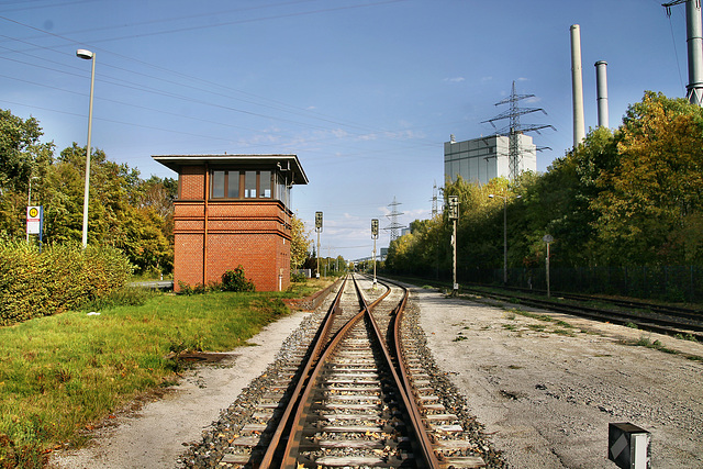 Die Werne–Bockum-Höveler Bahnstrecke am Kraftwerk Gersteinwerk (Werne-Stockum) / 13.10.2019