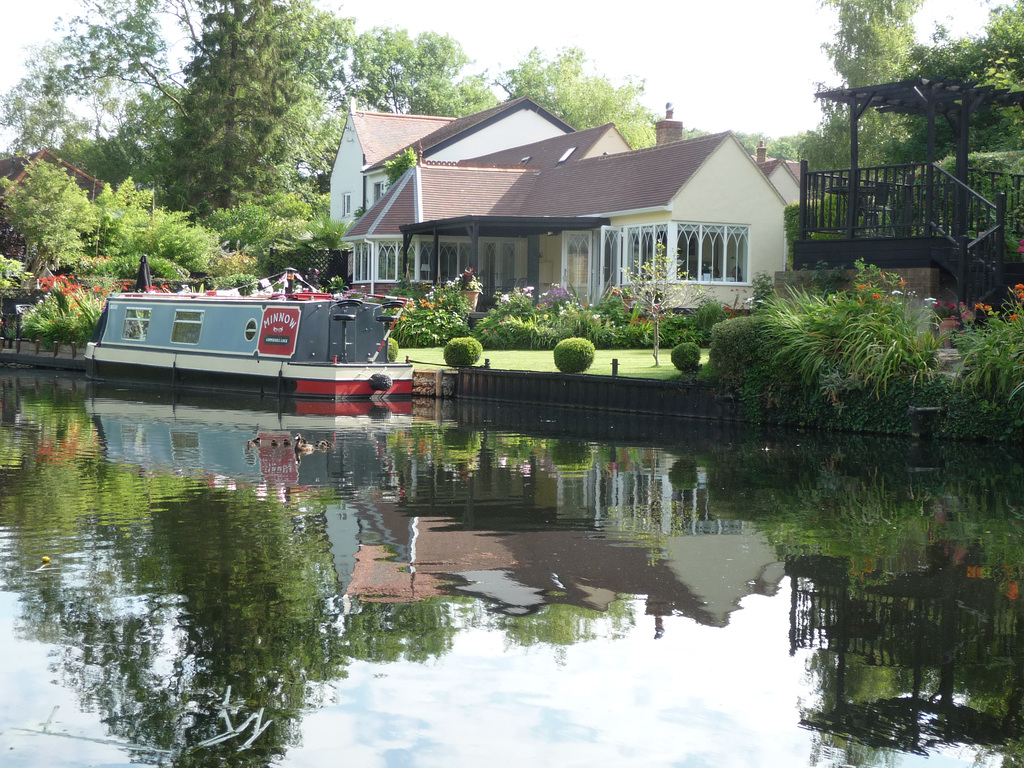 HFF from the Grand Union up from Coppermill Lock