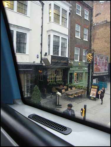 Hoop & Grapes at Aldgate