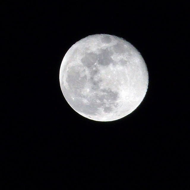 La lune à Angers le 1er février .