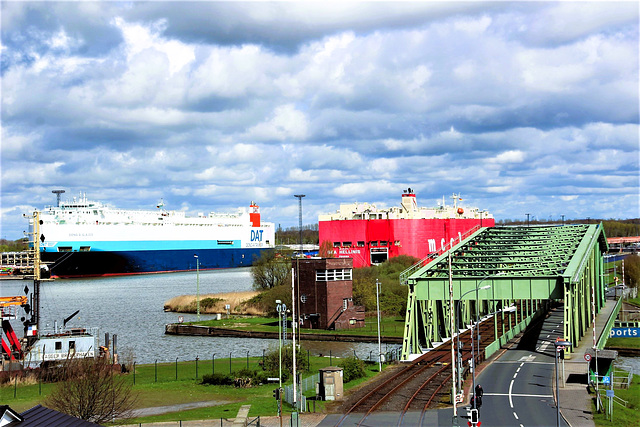 Blick vom Aussichtsturm im Hafen....