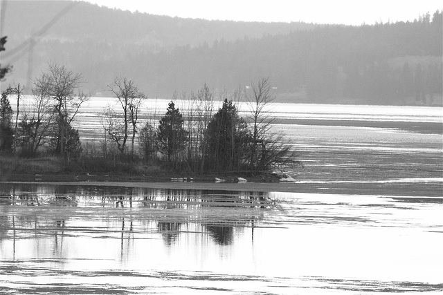 Lac La Hache, water on ice.