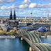 Blick über einen Teil des westlichen Köln und die Ausläufer der Kölner Bucht (bei schönem Wetter)